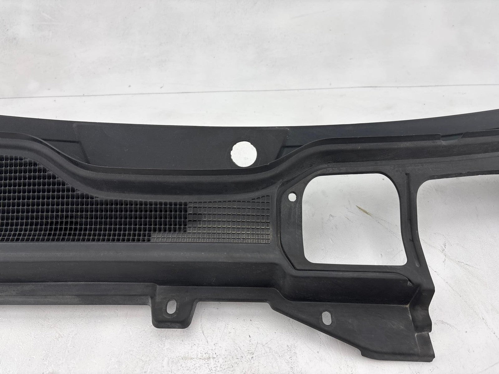 12-18 Lr Range Rover Evoque L538 Under Windshield Cowl Panel Trim Cover Oem