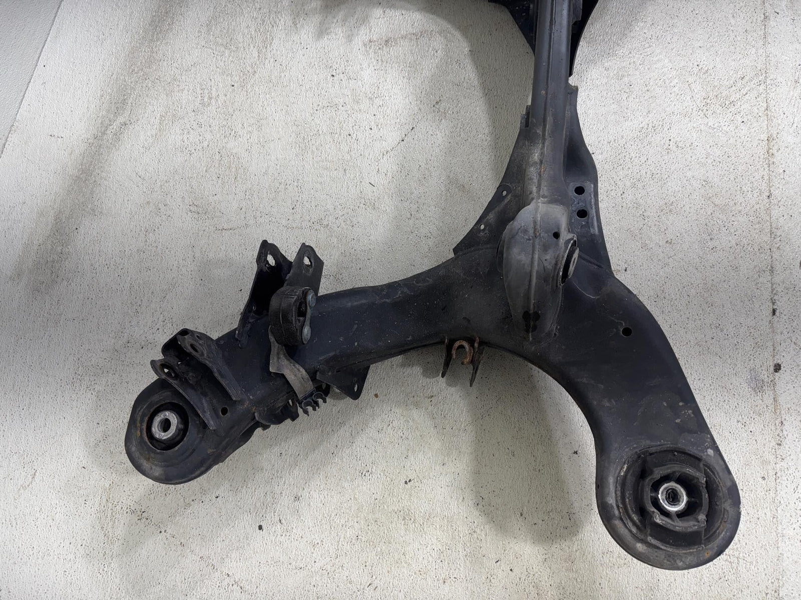 04-09 Mercedes Sl600 Rear Crossmember Sub Frame Bar Subframe Cross Member Oem