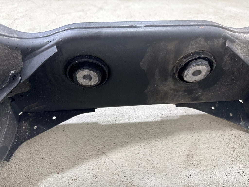 04-09 Mercedes Sl600 Rear Crossmember Sub Frame Bar Subframe Cross Member Oem