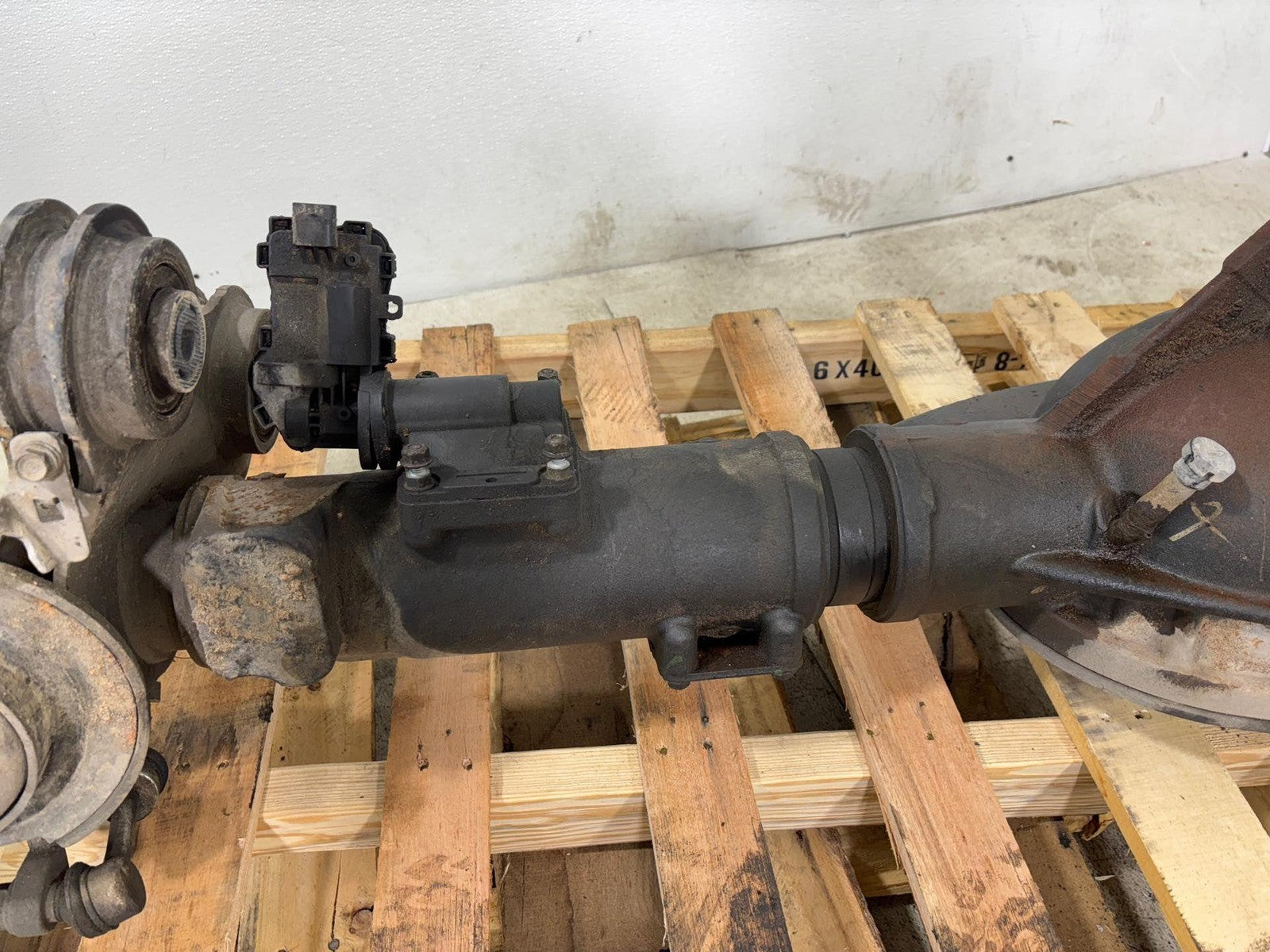 19-21 Dodge Ram Pickup 3500 Series Front Axle Differential 3.73 Ratio Oem