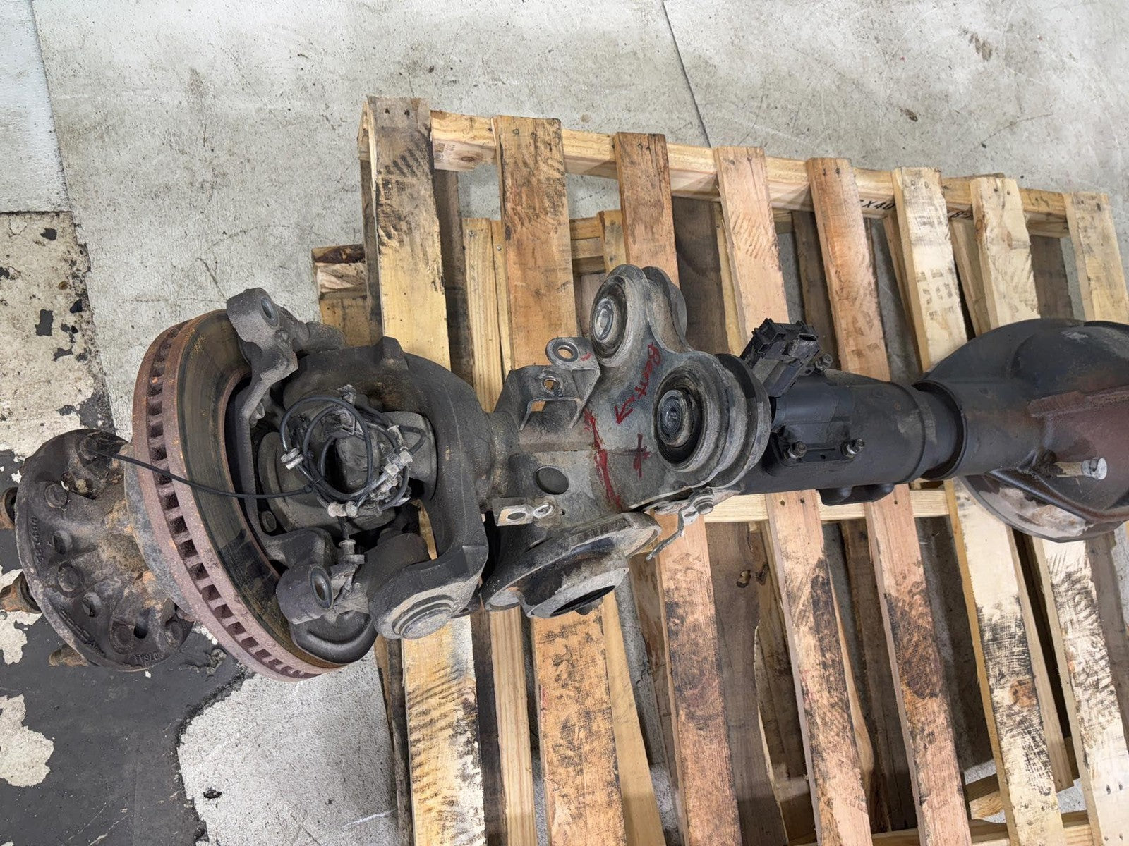 19-21 Dodge Ram Pickup 3500 Series Front Axle Differential 3.73 Ratio Oem