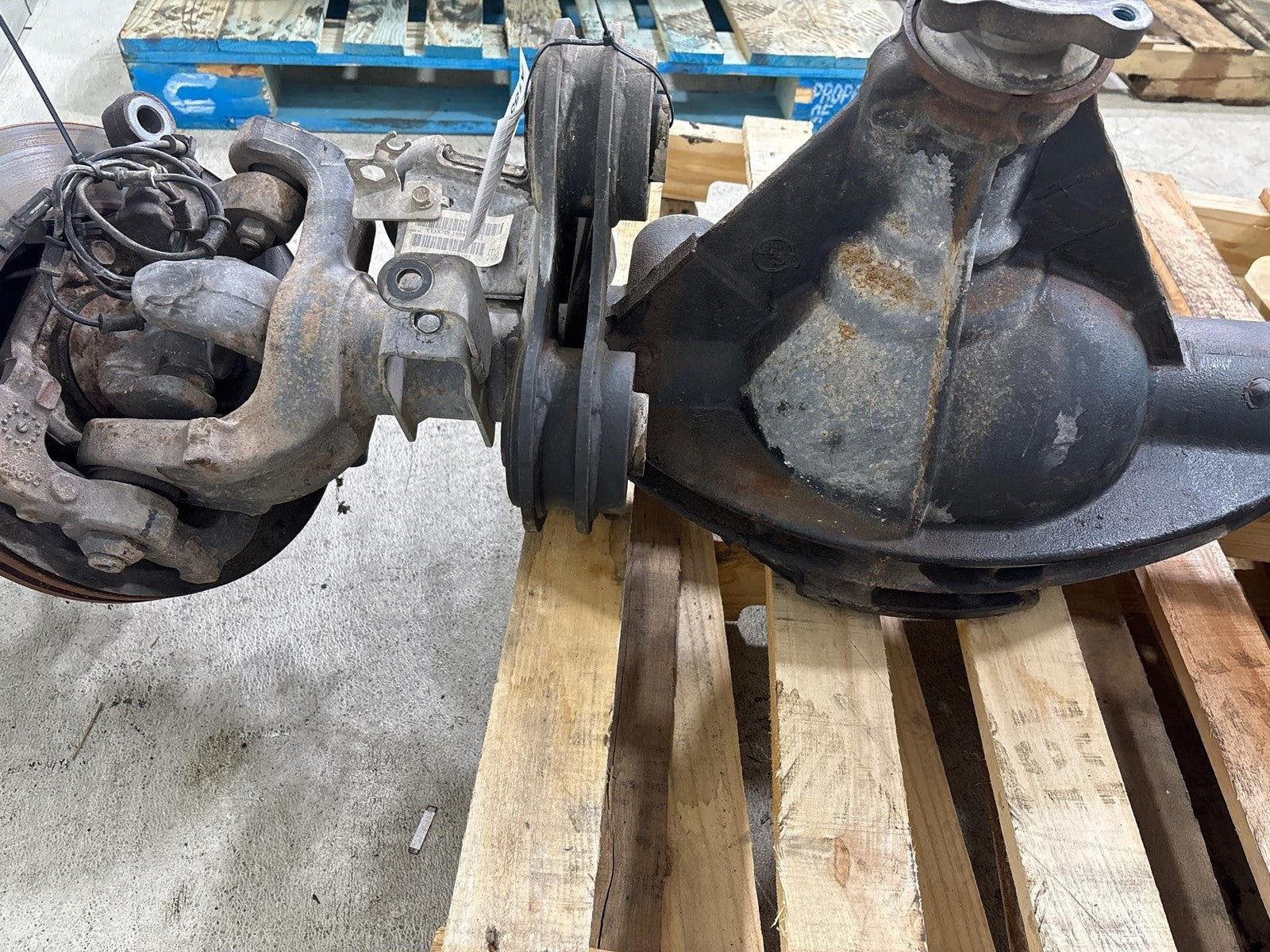 19-21 Dodge Ram Pickup 3500 Series Front Axle Differential 3.73 Ratio Oem