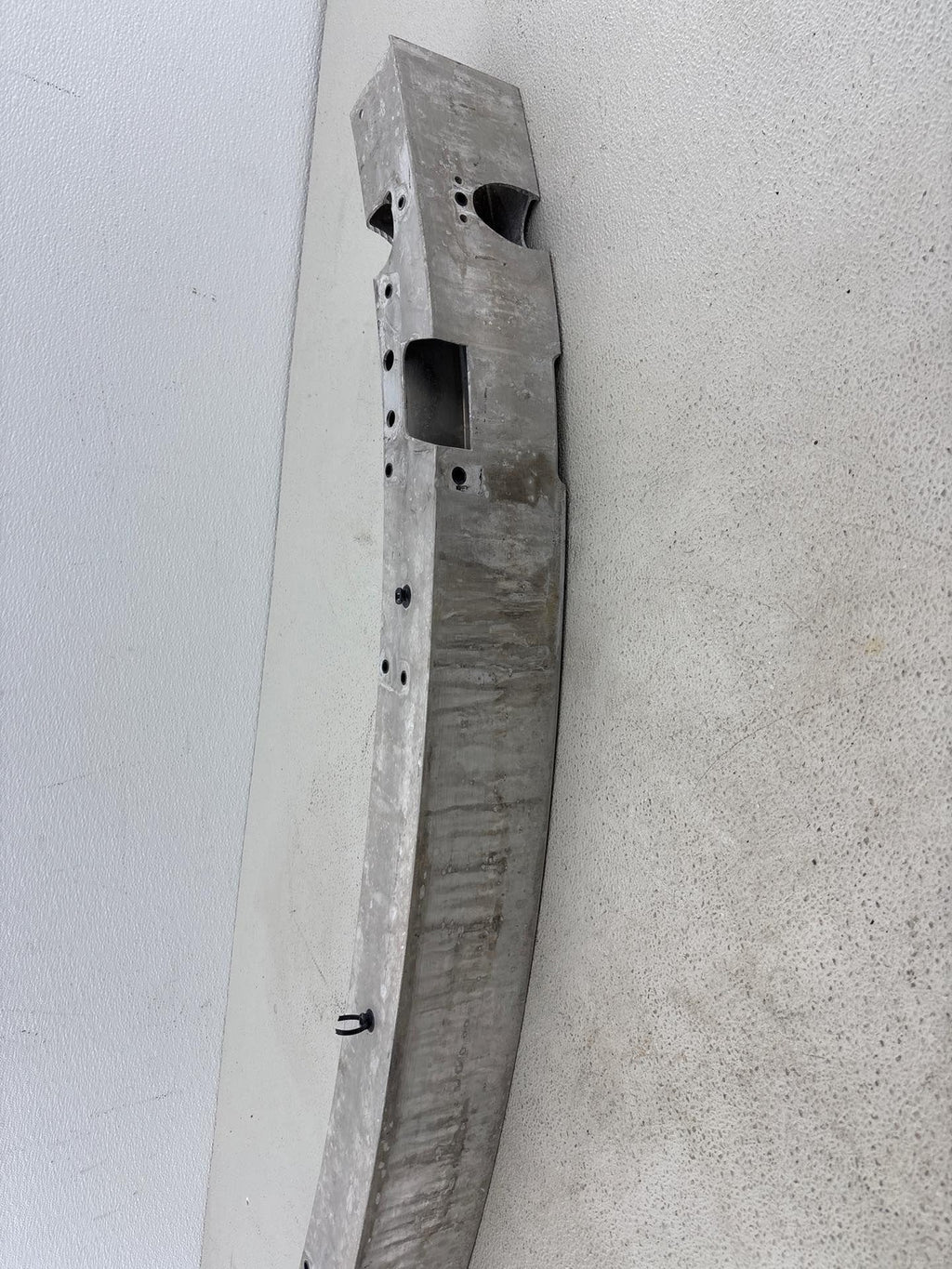 04-08 Mercedes Sl600/Sl550 Front Bumper Reinforcement Impact Bar Oem