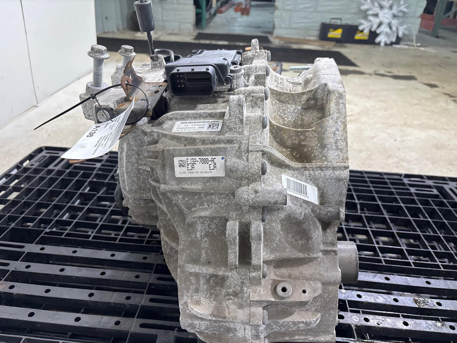14-15 Range Rover Evoque 2.0L Automatic Transmission Assembly