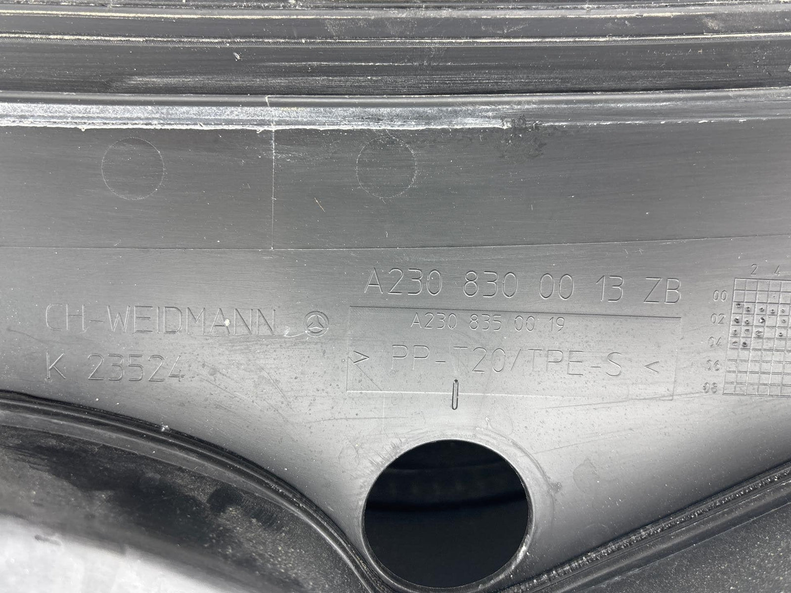 03-06 Mercedes Sl600 Cowl Vent Panel Windshield Window Front Oem A2308300013