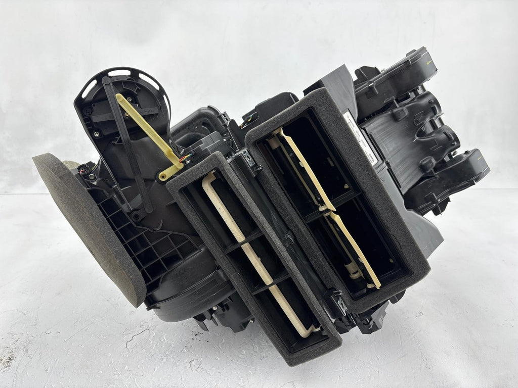12-16 Range Rover Evoque Hvac Climate Heater Blower Housing Box