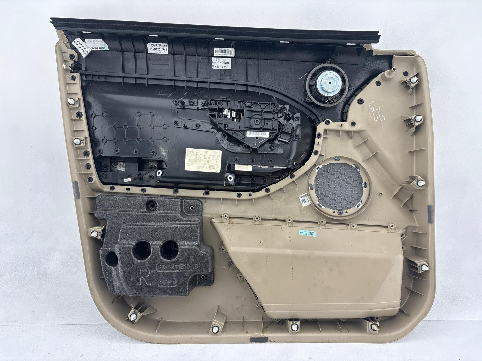 12-19 Range Rover Evoque Front Door Cover Panel Right Passenger Side Oem