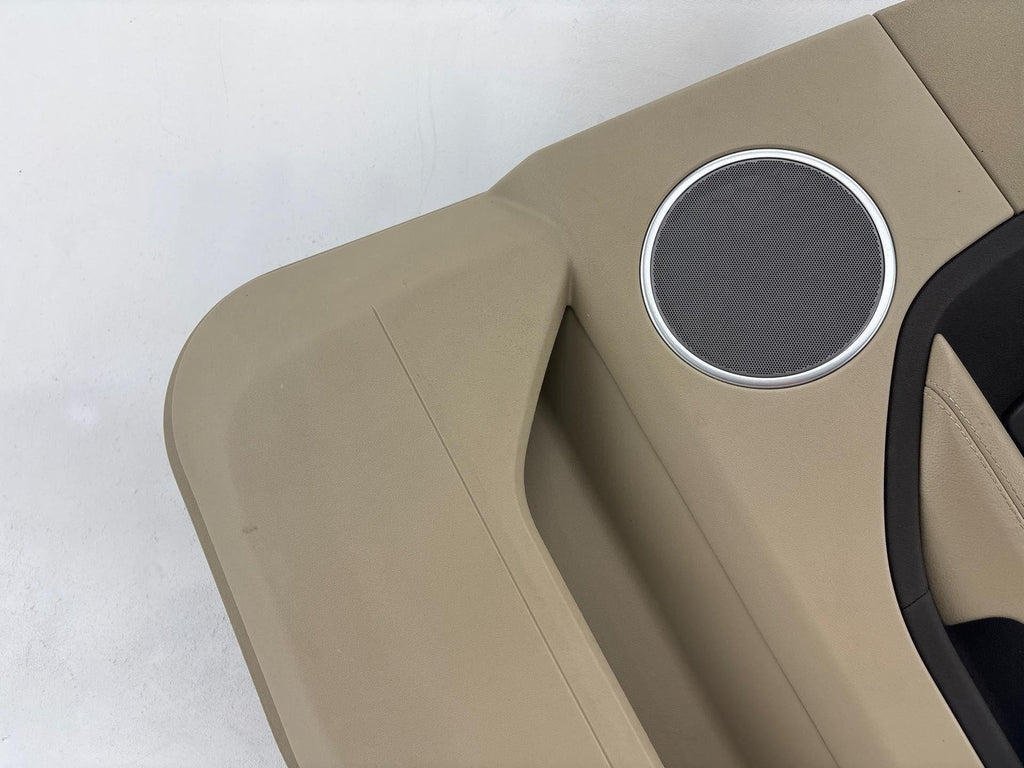 12-19 Land Rover Range Rover Evoque Right Rear Door Cover Panel