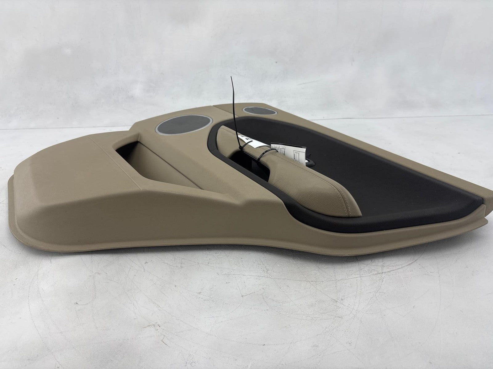 12-19 Land Rover Range Rover Evoque Right Rear Door Cover Panel