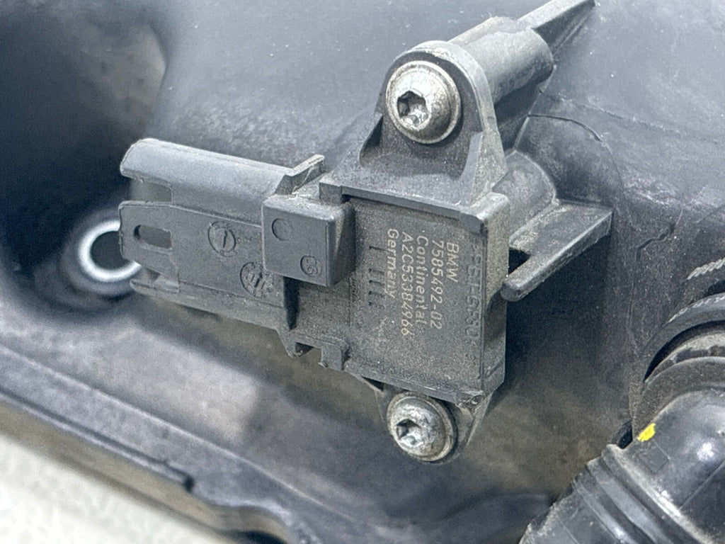 09-12 Bmw F01 F02 750Li 550I X5 X6 4.4 V8 N63 Engine Intake Manifold Left