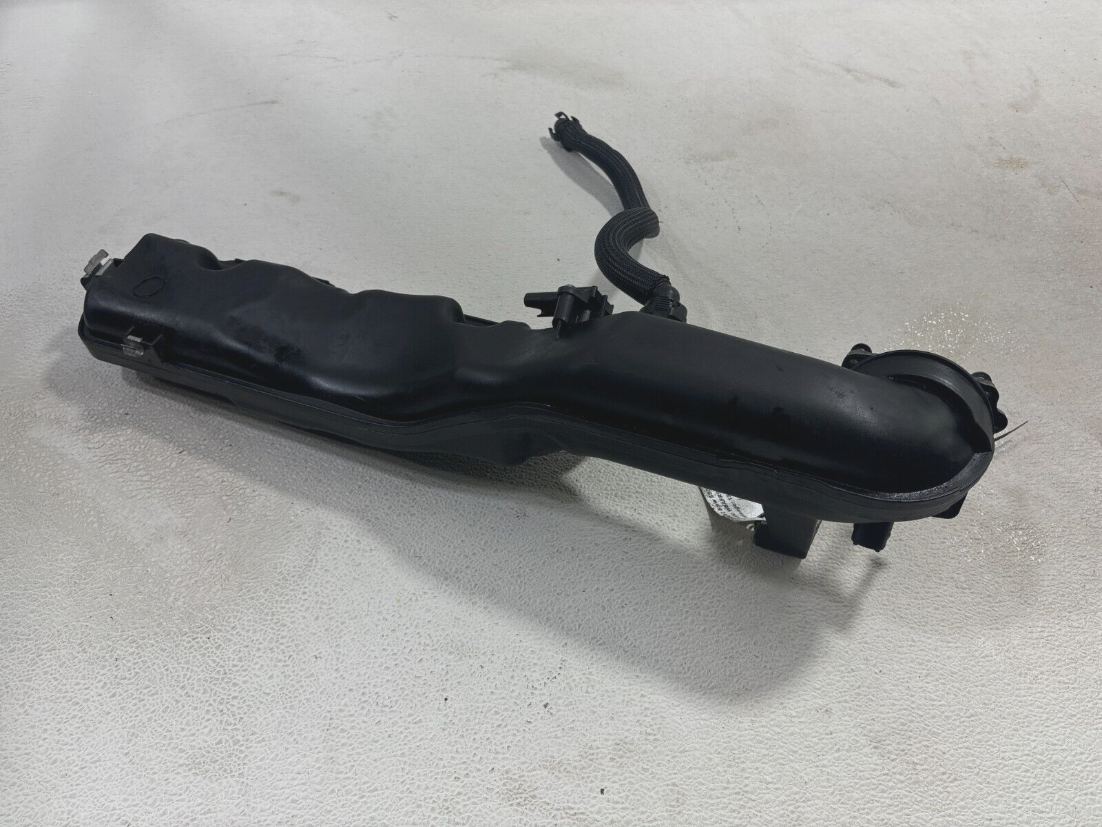 11-16 Bmw F07 550I Gt X5 X6 4.4 V8 N63 Engine Intake Manifold Right Oem