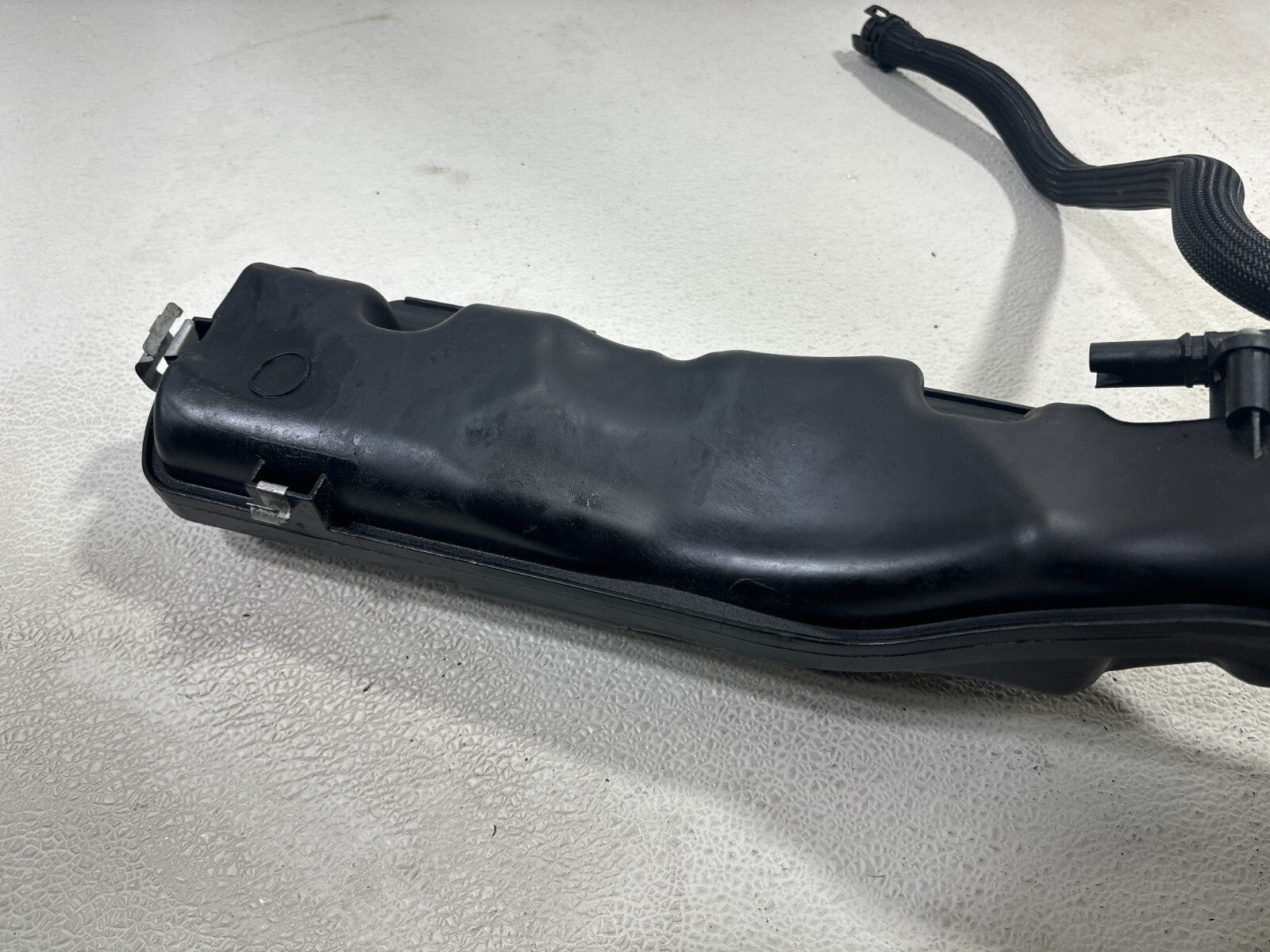 11-16 Bmw F07 550I Gt X5 X6 4.4 V8 N63 Engine Intake Manifold Right Oem