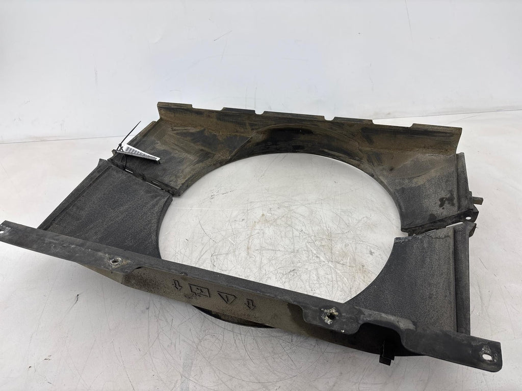 01-07 Chevrolet Silverado 3500 Radiator Cooling Fan Shroud Upper & Lower OEM