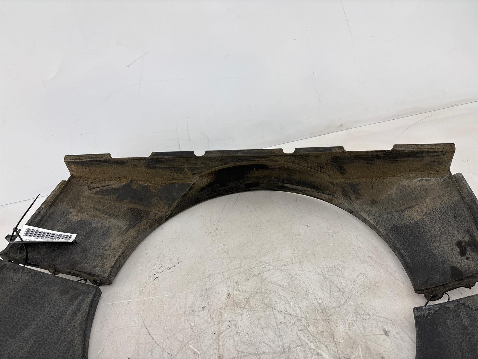 01-07 Chevrolet Silverado 3500 Radiator Cooling Fan Shroud Upper & Lower OEM