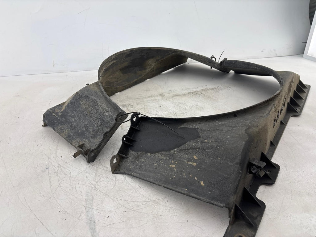 01-07 Chevrolet Silverado 3500 Radiator Cooling Fan Shroud Upper & Lower OEM