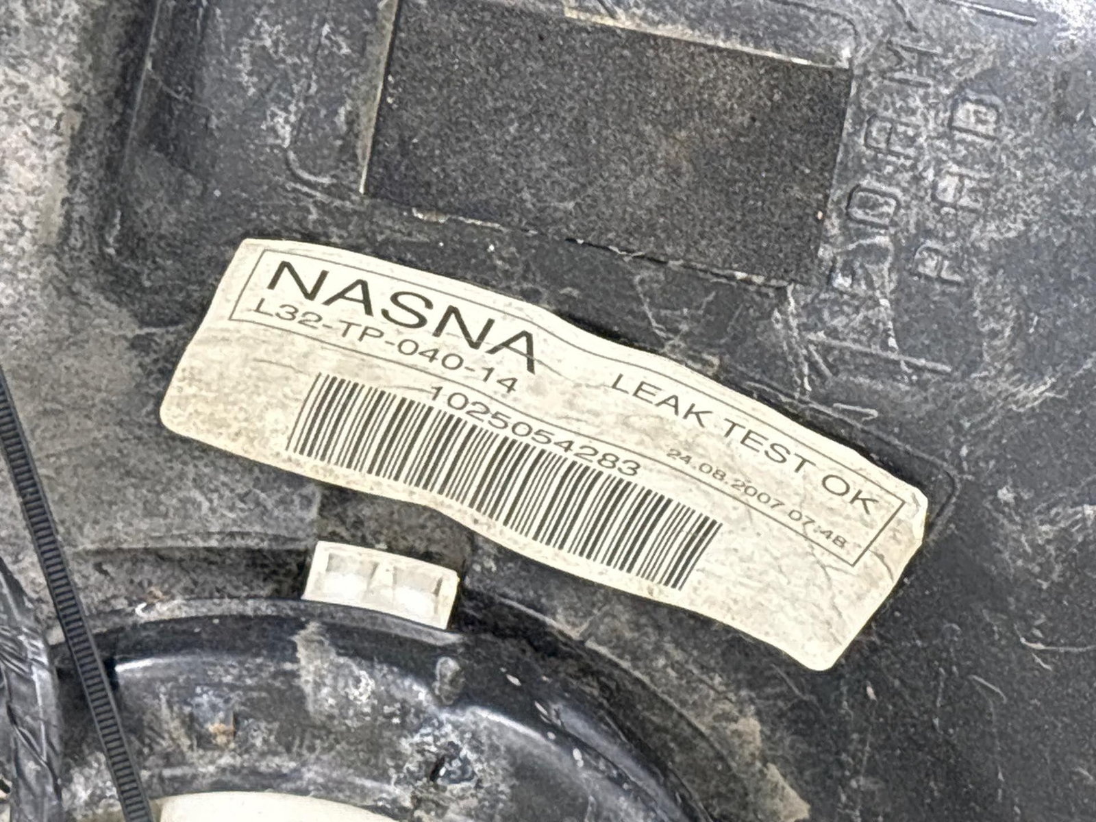 08-12 Land Rover Range Rover L322 Hse Fuel Gas Tank Reservoir Assembly Oem