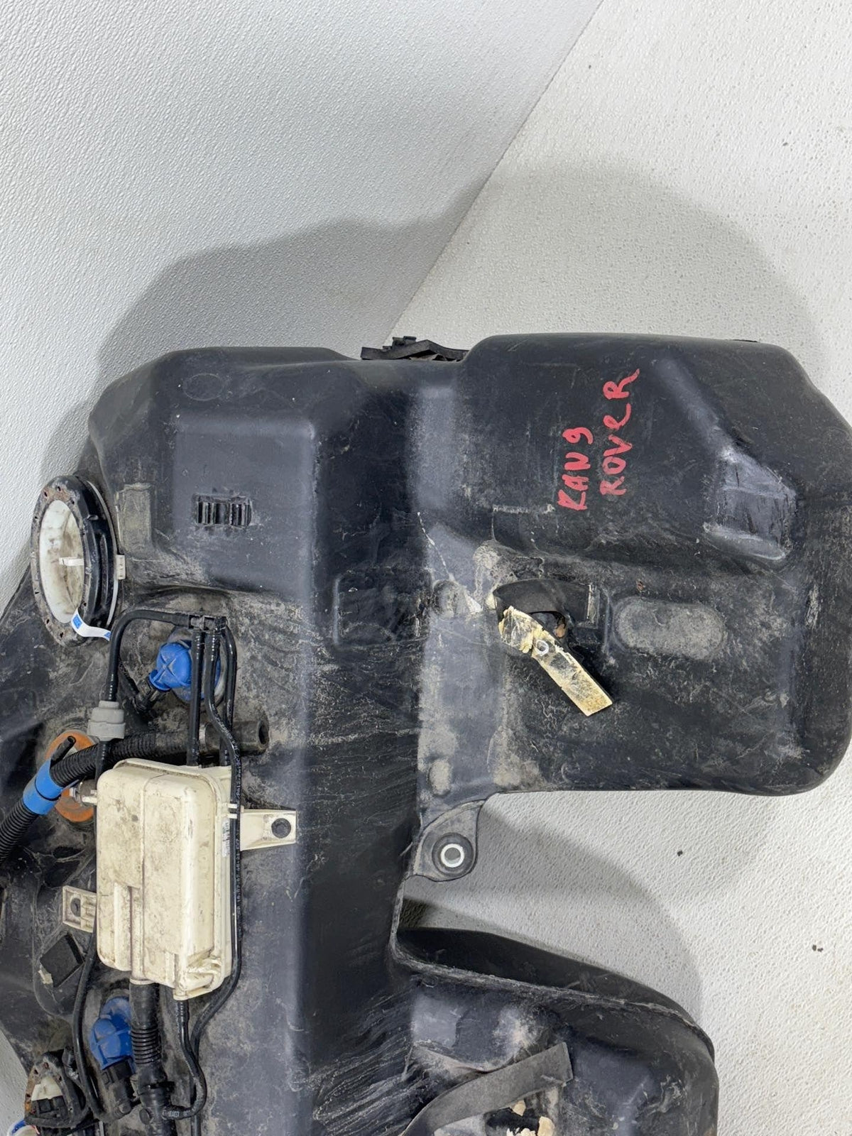 08-12 Land Rover Range Rover L322 Hse Fuel Gas Tank Reservoir Assembly Oem