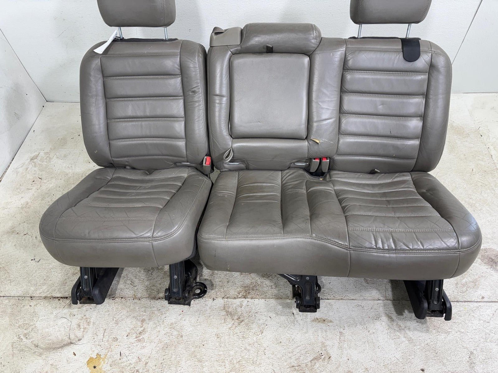 05-07 Hummer H2 Sut Rear 2Nd Row Seat Ebony Leather