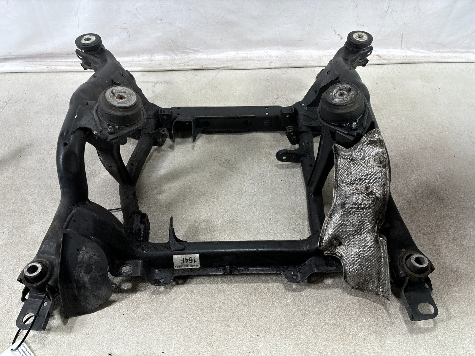 1992 - 1997 Toyota Land Cruiser Fj80 Front Suspension Sub Frame Crossmember Oem