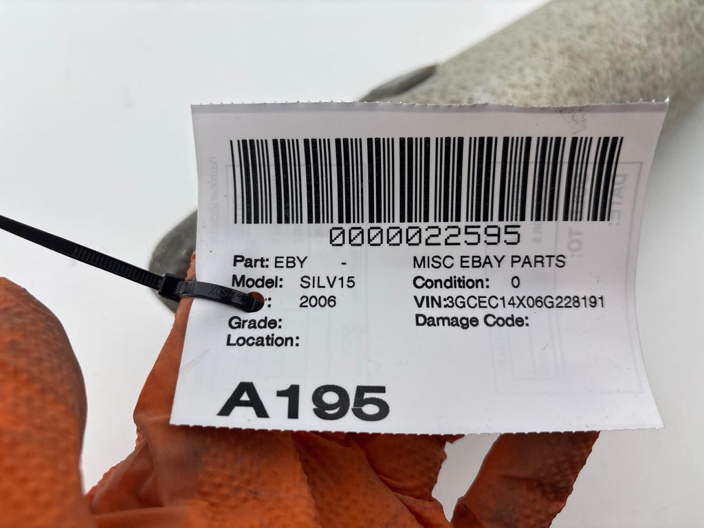 1999-2007 Chevrolet Silverado 1500 Rear Driveshaft Drive Shaft OEM