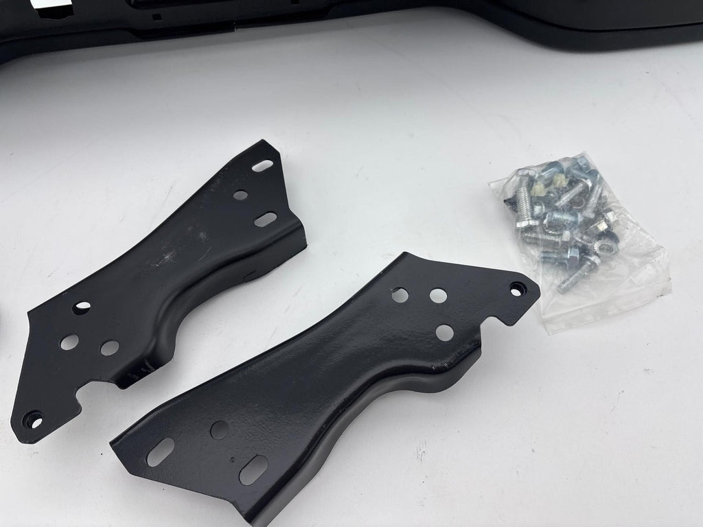 1999-2007 Chevrolet Silverado 1500 Rear Step Bumper Assembly Black