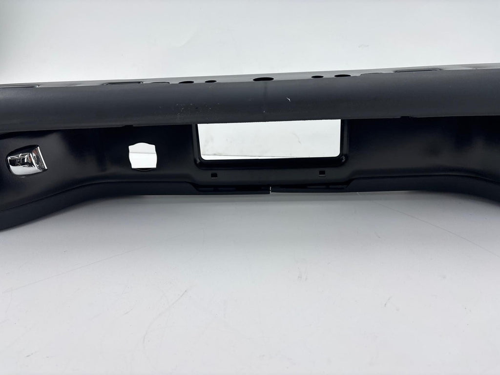 1999-2007 Chevrolet Silverado 1500 Rear Step Bumper Assembly Black