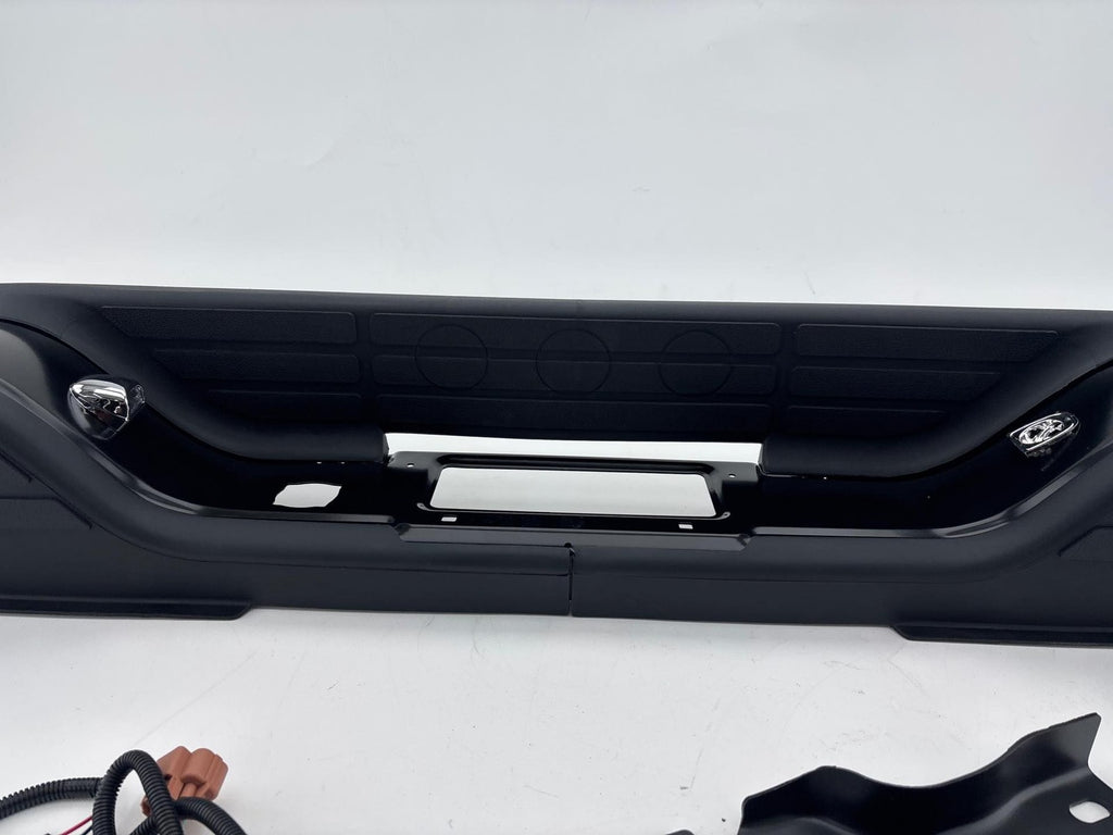 1999-2007 Chevrolet Silverado 1500 Rear Step Bumper Assembly Black