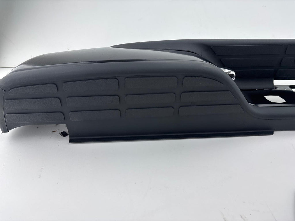 1999-2007 Chevrolet Silverado 1500 Rear Step Bumper Assembly Black