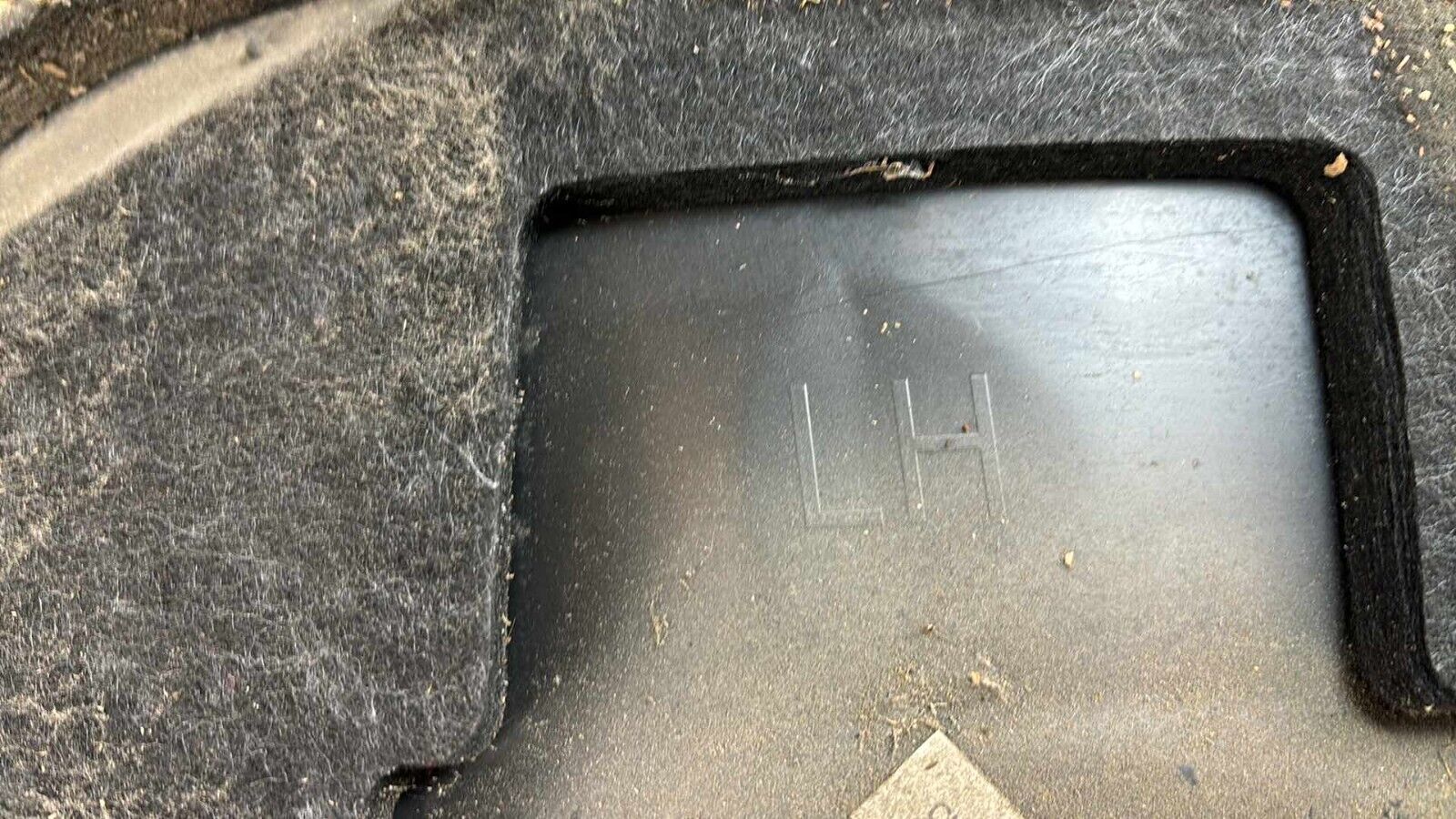 09-15 Jaguar X250 Xf Xfr Rear Left Driver Side Wheelarch Liner Splash Shield Oem