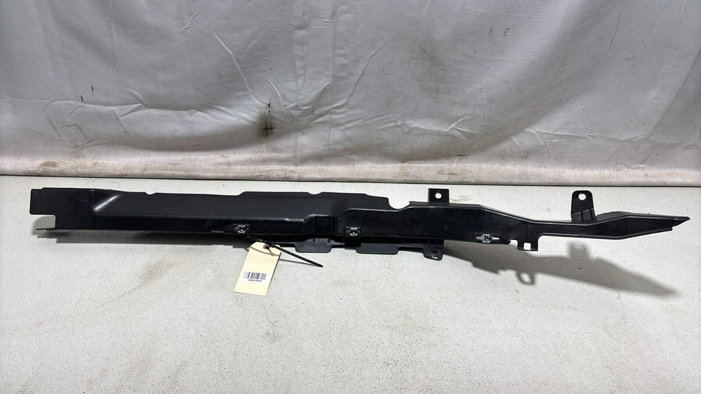 07-12 Mercedes Gl450 X164 Rear Left Door Cable Duct Opening Trim A1648200969