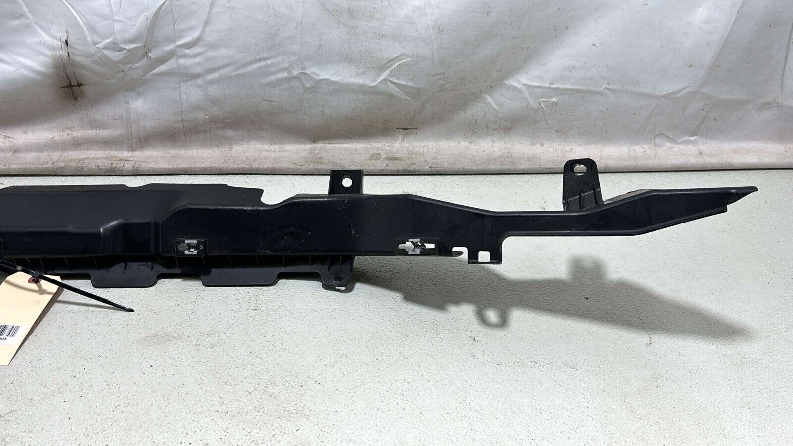 07-12 Mercedes Gl450 X164 Rear Left Door Cable Duct Opening Trim A1648200969