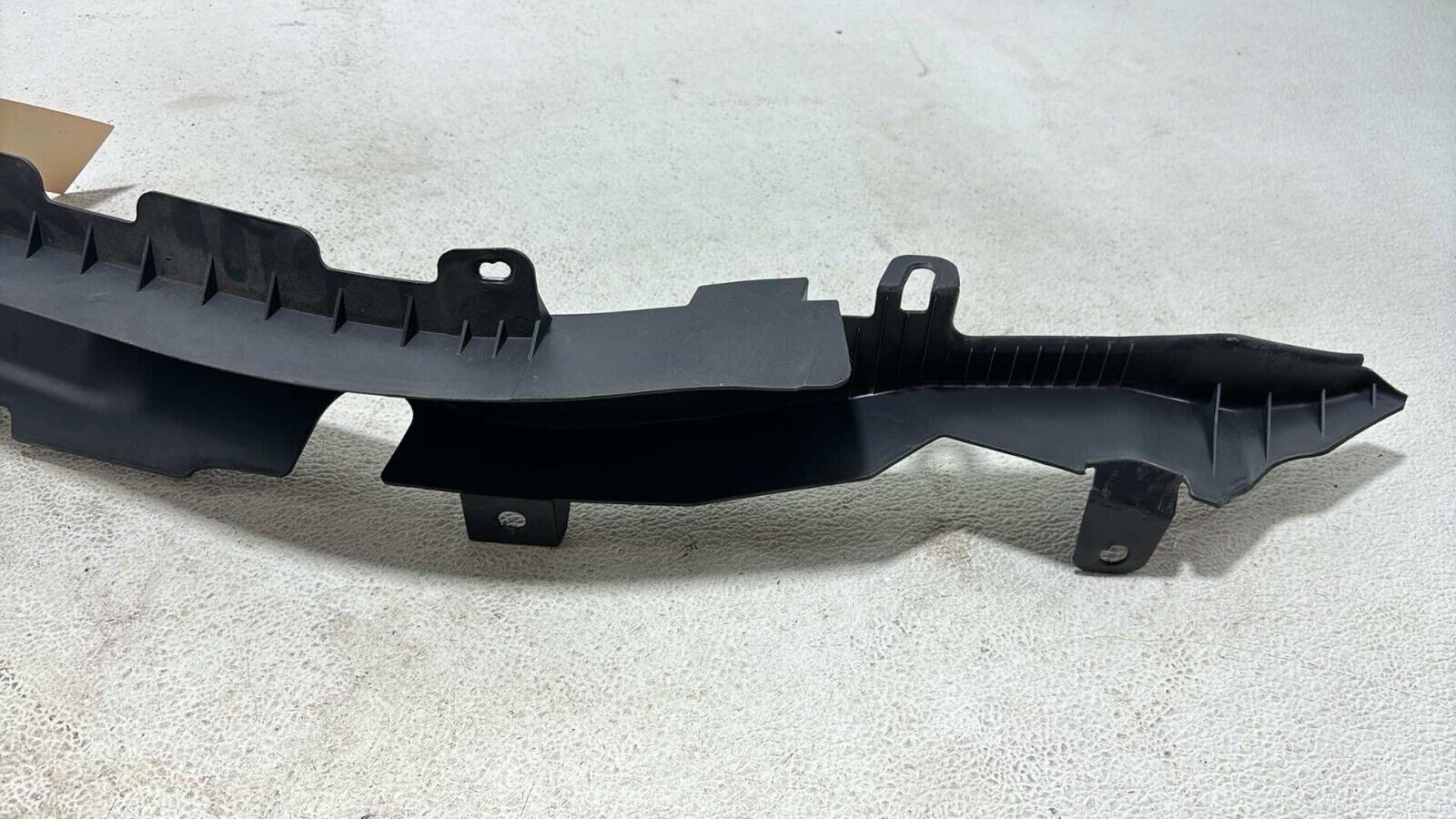 07-12 Mercedes Gl450 X164 Rear Left Door Cable Duct Opening Trim A1648200969