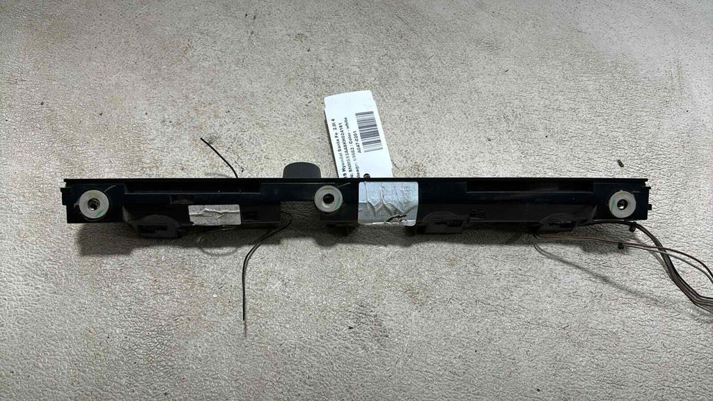 19-20 Hyundai Santa Fe Rear Bumper License Plate Light Lamp W/ Camera Option OEM