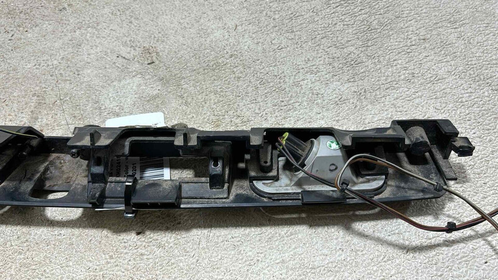 19-20 Hyundai Santa Fe Rear Bumper License Plate Light Lamp W/ Camera Option OEM