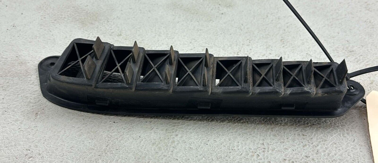 1991-1997 Toyota Land Cruiser Right Duct Assy Quarter Vent 62933-60010 Oem