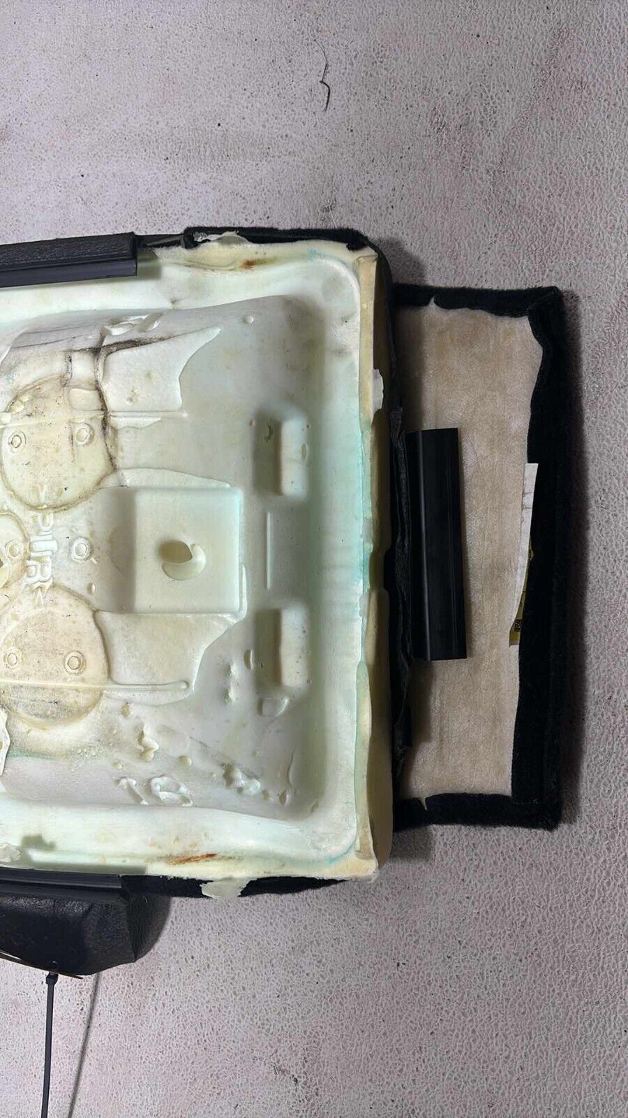 2001 -2021 Jeep Grand Cherokee Front Left Lower Seat Cushion Genuine Oem Black