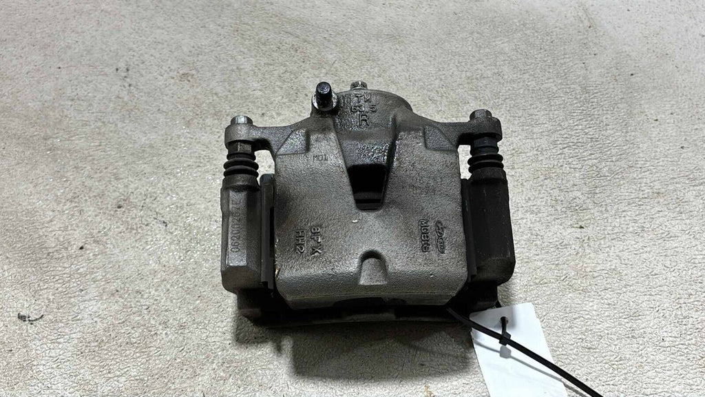19-20 Hyundai Santa Fe Front Right Passenger Side Brake Caliper  W/O Brake Pads