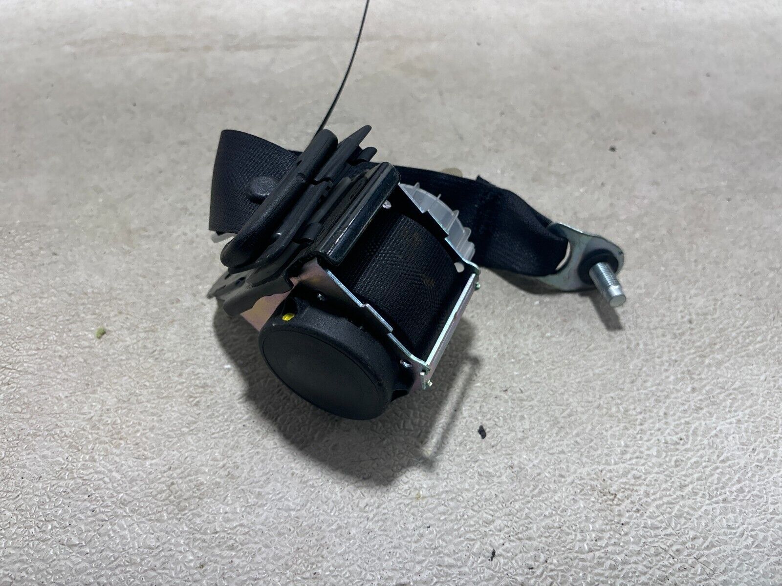 13-14 Nissan Sentra Rear Center Middle Seat Belt Seatbelt Retractor Black Oem