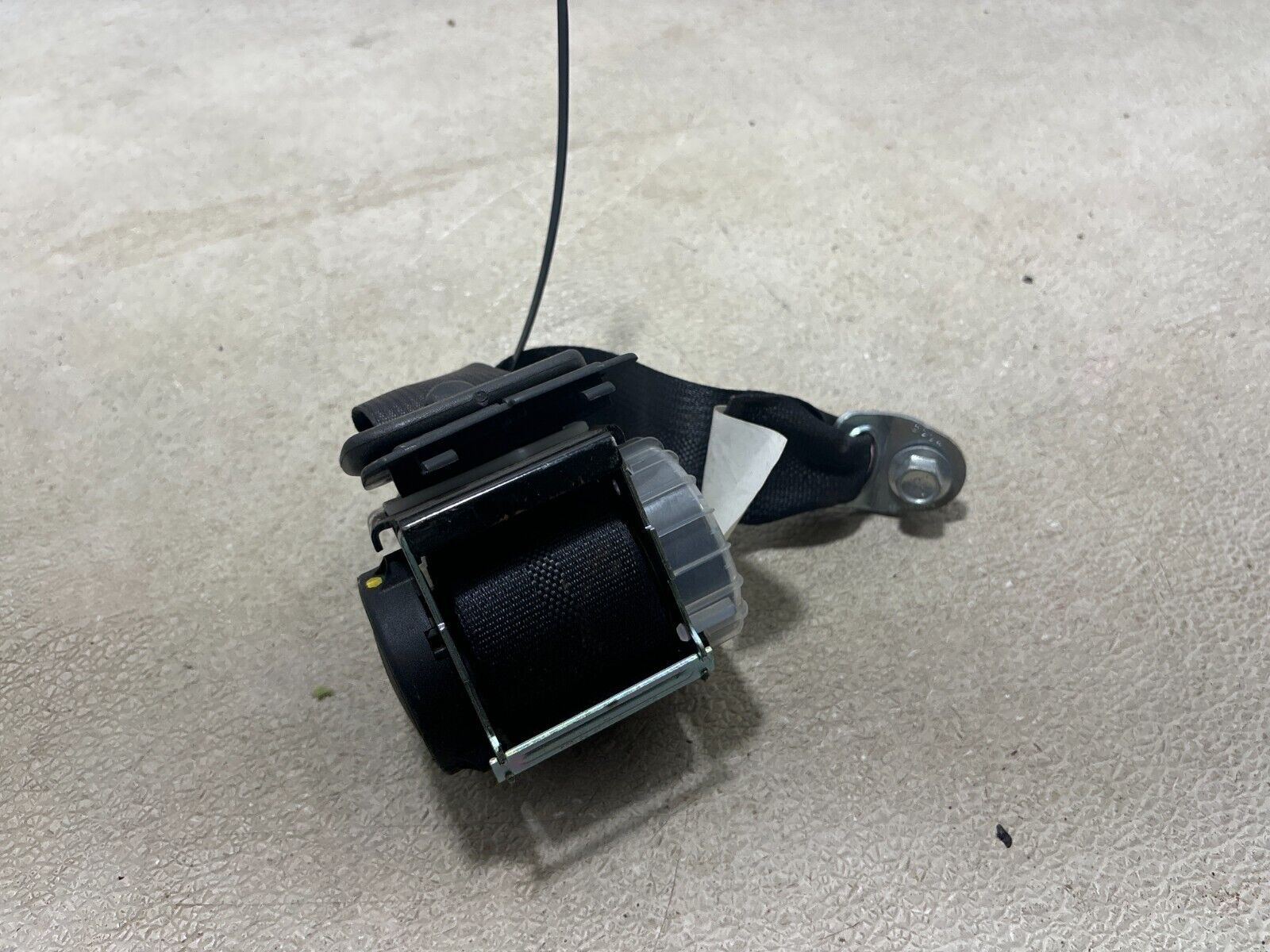 13-14 Nissan Sentra Rear Center Middle Seat Belt Seatbelt Retractor Black Oem