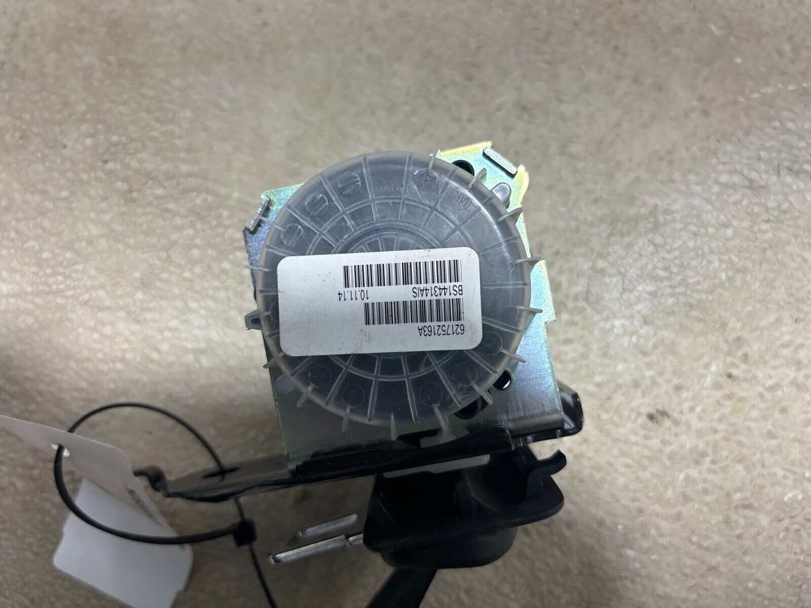 13-14 Nissan Sentra Rear Center Middle Seat Belt Seatbelt Retractor Black Oem