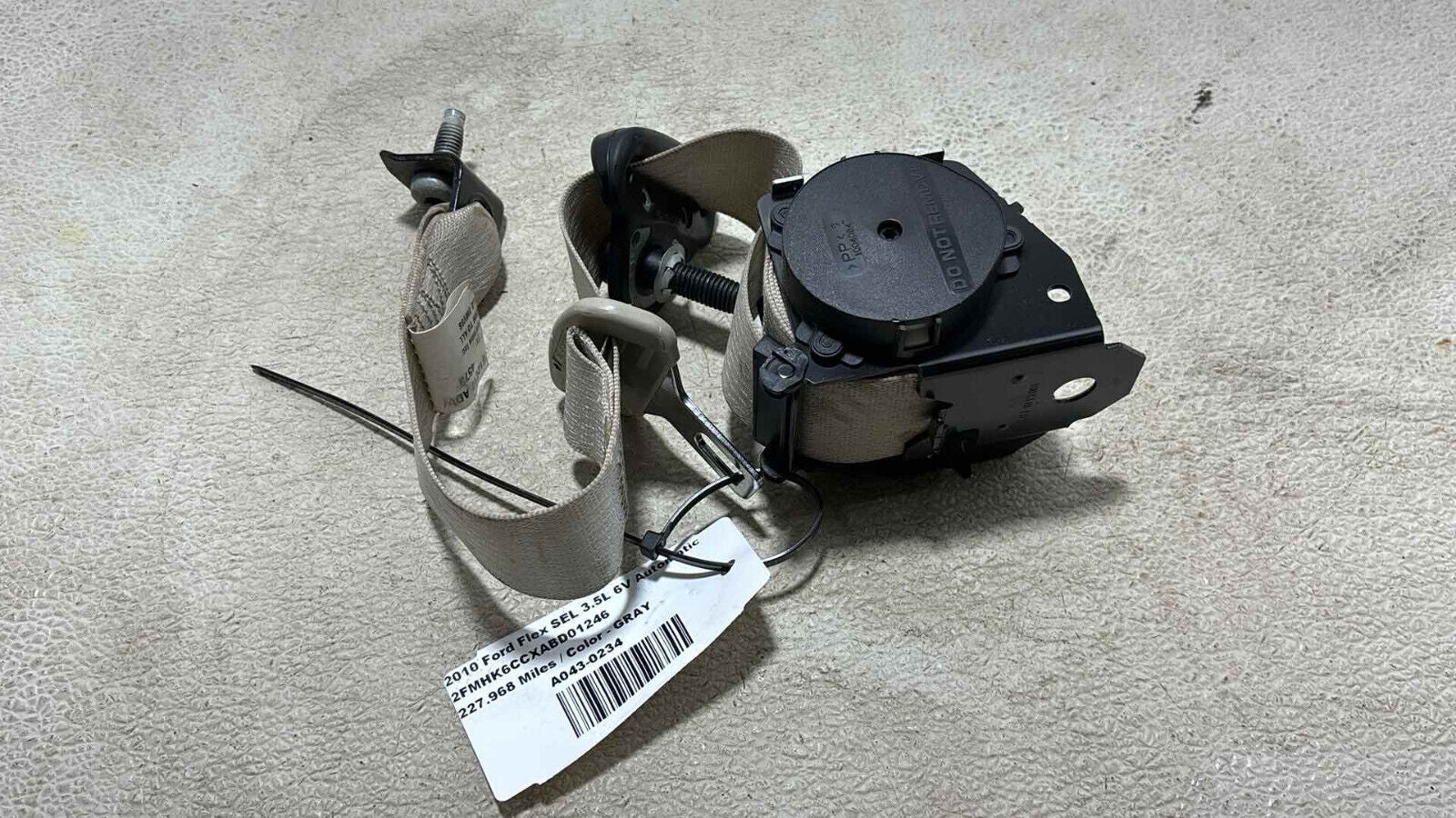 09-11 Ford Flex Rear Left Side 3Rd Row Seat Belt Retractor 8A8Z-74611B69-Ba Oem