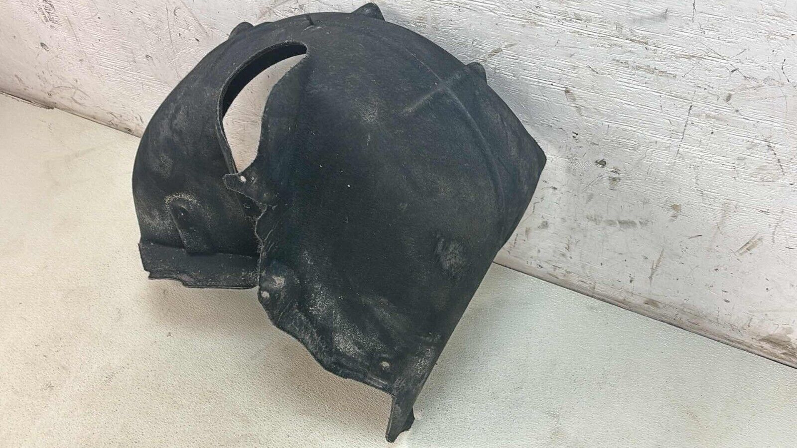 04-10 Audi A8 A8L D3 Quattro Rear Left Side Fender Inner Liner Splash Guard Oem