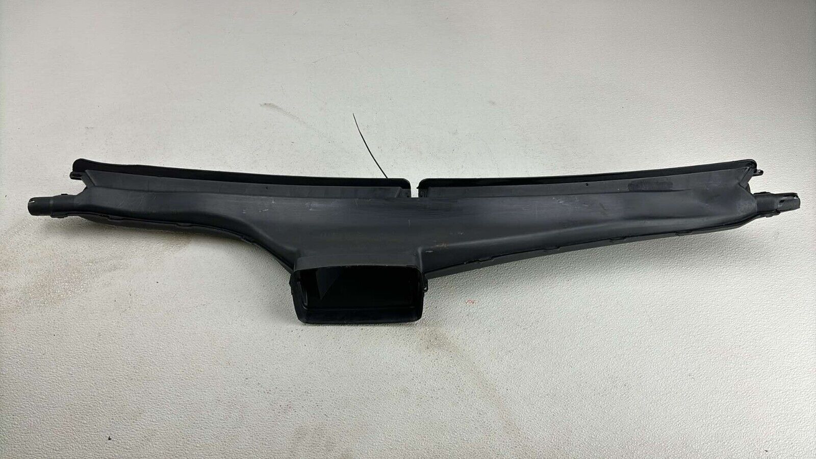 1991-1996 Toyota Land Cruiser Front Left Defroster Nozzle Assy 55950-60010 Oem