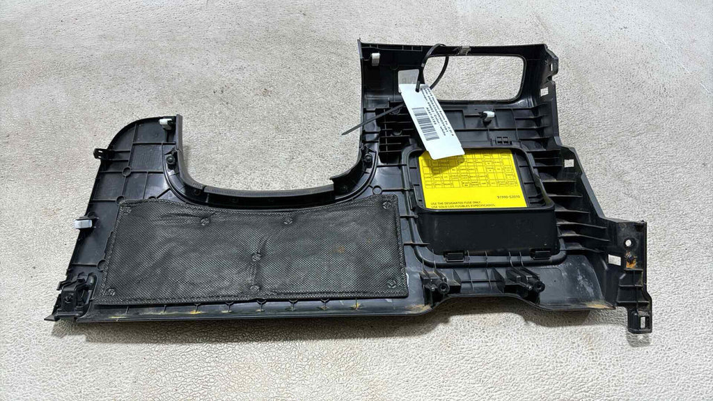 19-20 Hyundai Santa Fe Front Left Under Dash Lower Knee Panel Cover Trim Oem