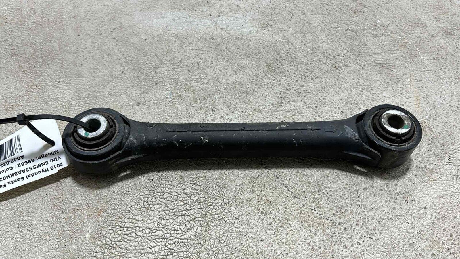 19-20 Hyundai Santa Fe Rear Left Or Right Side Suspension Lower Control Arm Oem