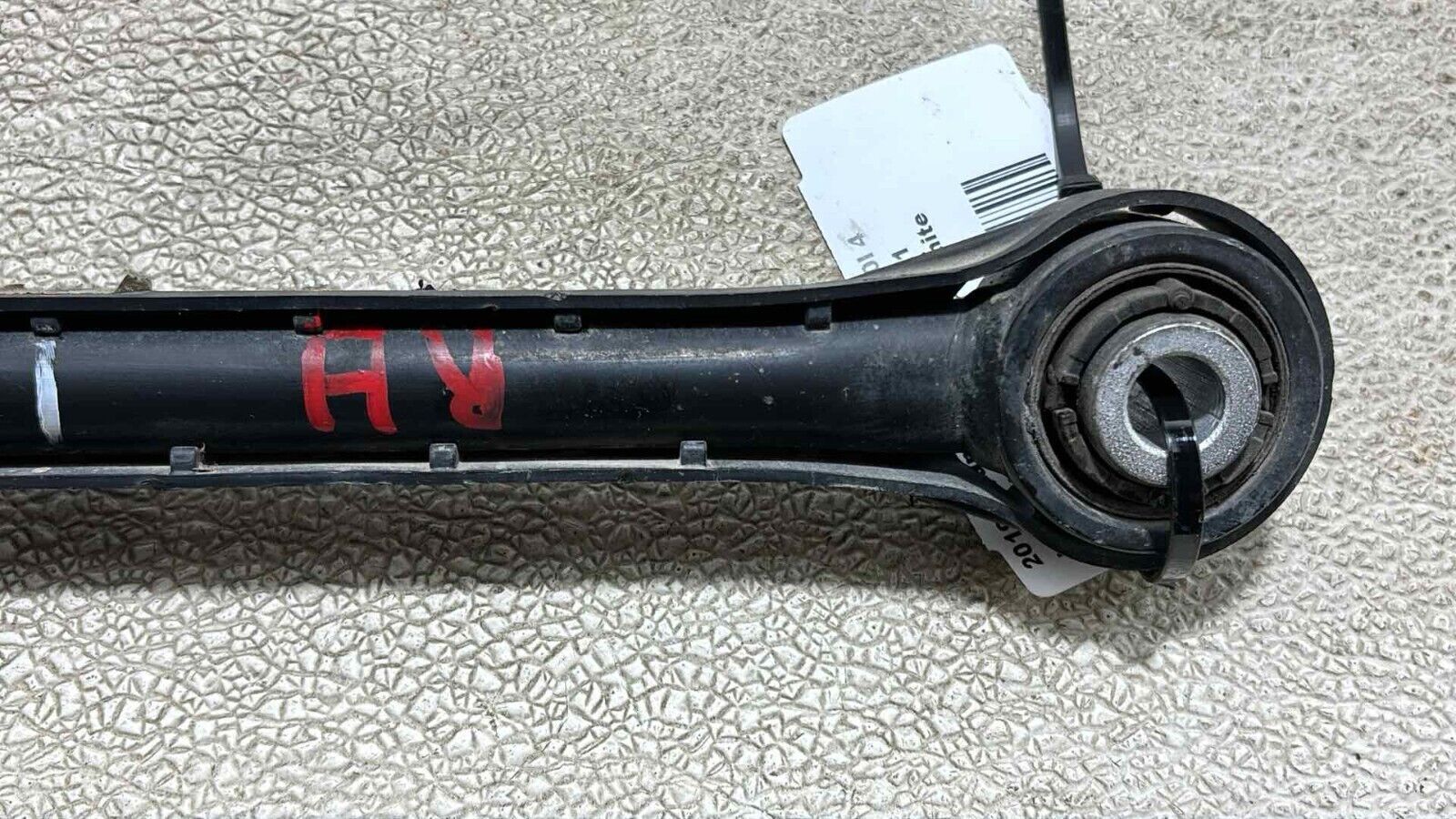 19-20 Hyundai Santa Fe Rear Left Or Right Side Suspension Lower Control Arm Oem