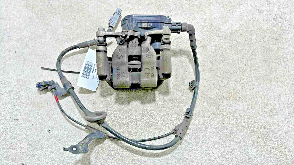 19-20 Hyundai Santa Fe Fwd Rear Right Side Brake Caliper W/ Abs Speed Sensor