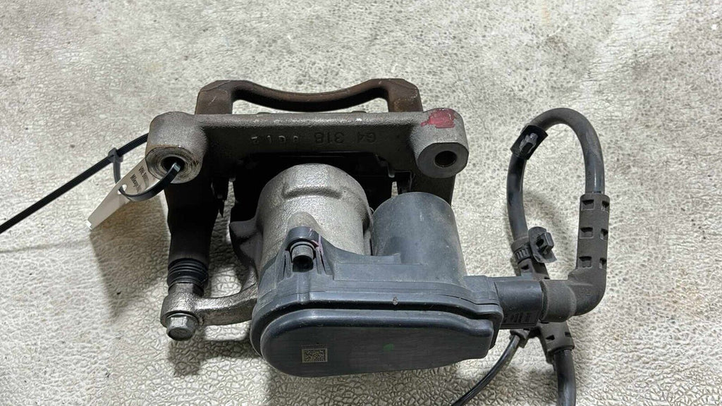 19-20 Hyundai Santa Fe Fwd Rear Right Side Brake Caliper W/ Abs Speed Sensor