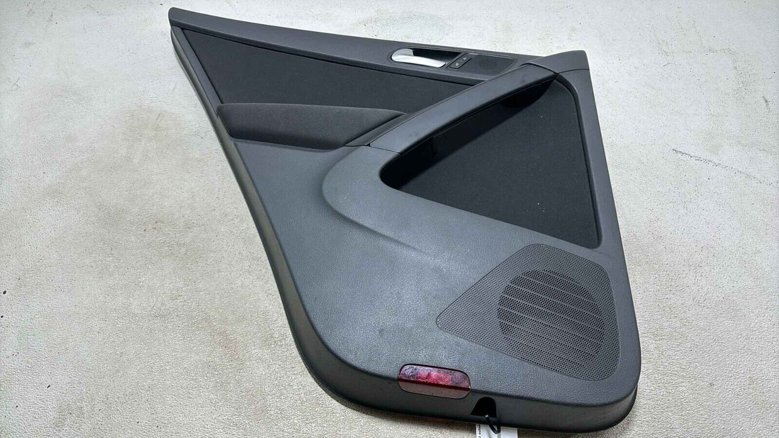 09-17 Volkswagen Tiguan Rear Left Driver Side Door Trim Panel Black 5N0-867-211