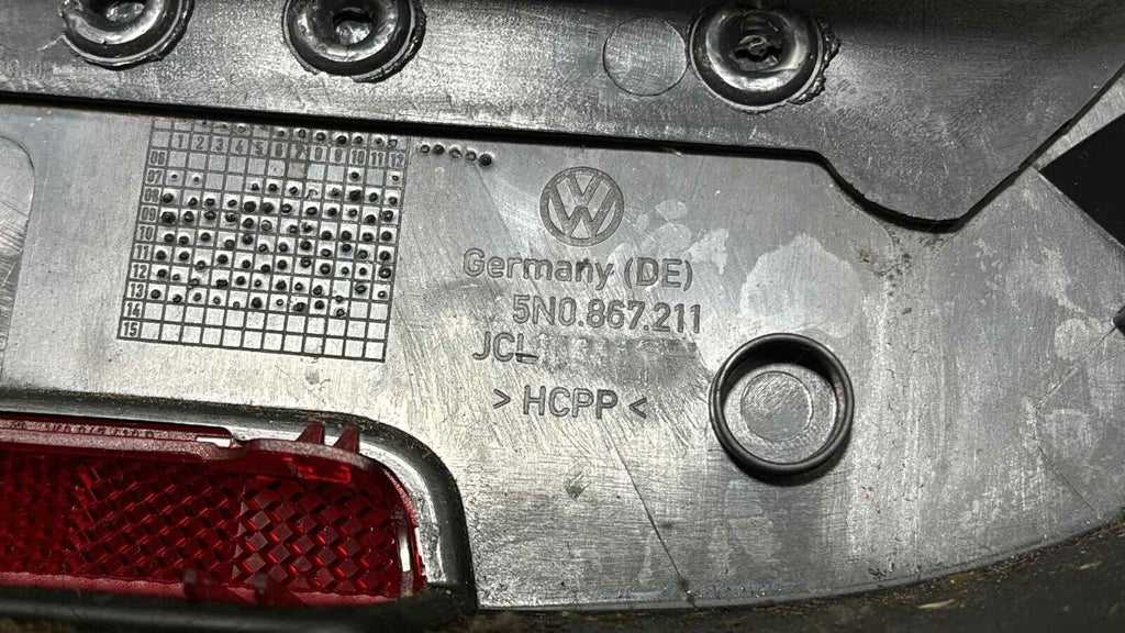 09-17 Volkswagen Tiguan Rear Left Driver Side Door Trim Panel Black 5N0-867-211